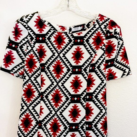 Tobi Geometric Red and Black Mini Dress - Picture 3 of 6